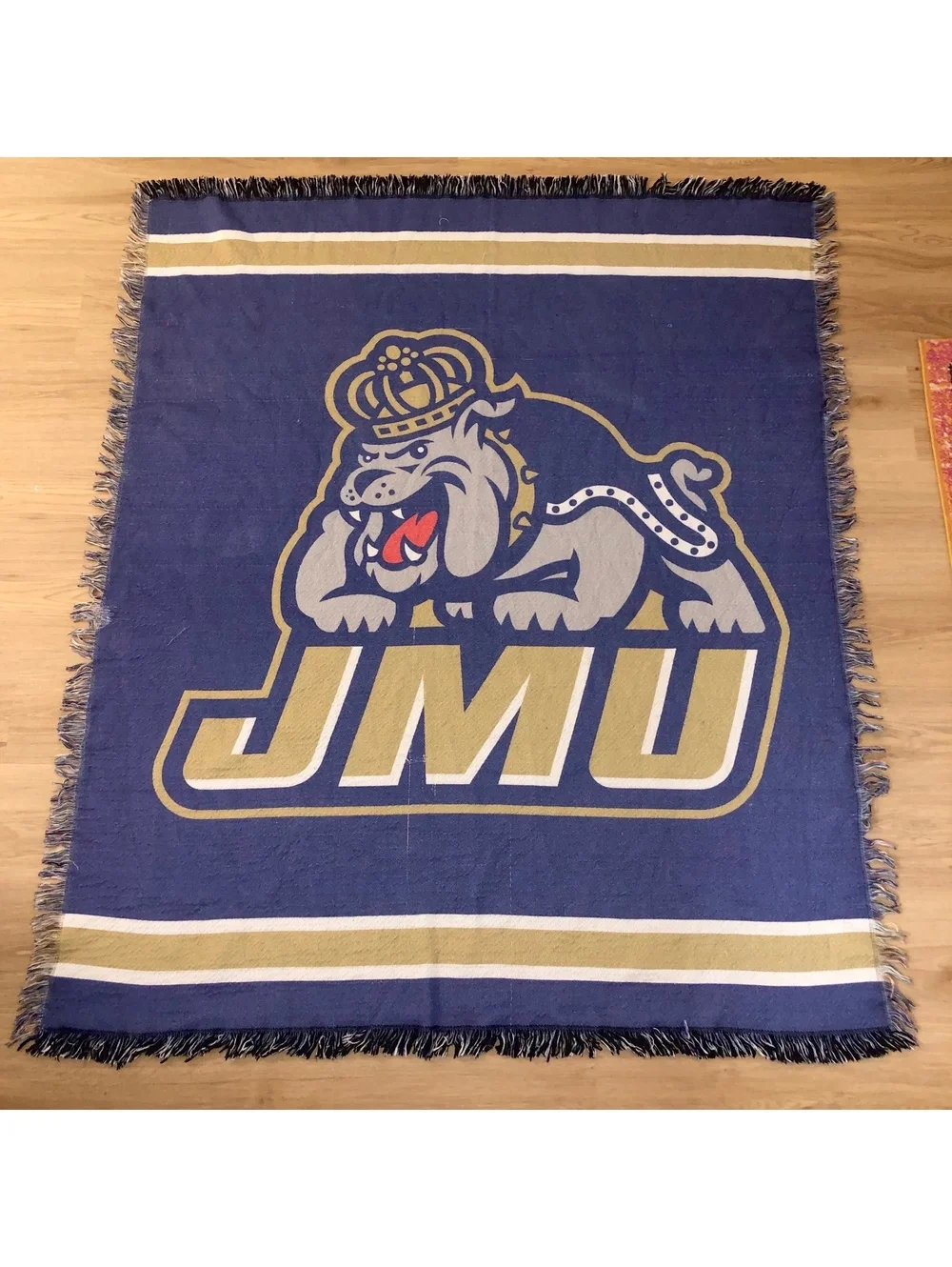 JMU JAMES MADISON UNIVERSITY DUKES MASCOT QUILT KNIT THROW BLANKET 60” x 50”
